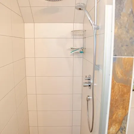 Holiday home Reetdach Ostfriesenhaus Sudbrookmerland